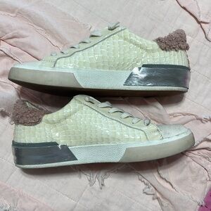 Dolce Vita women’s Zina cream and dust slip on lace up tennis shoes size 8